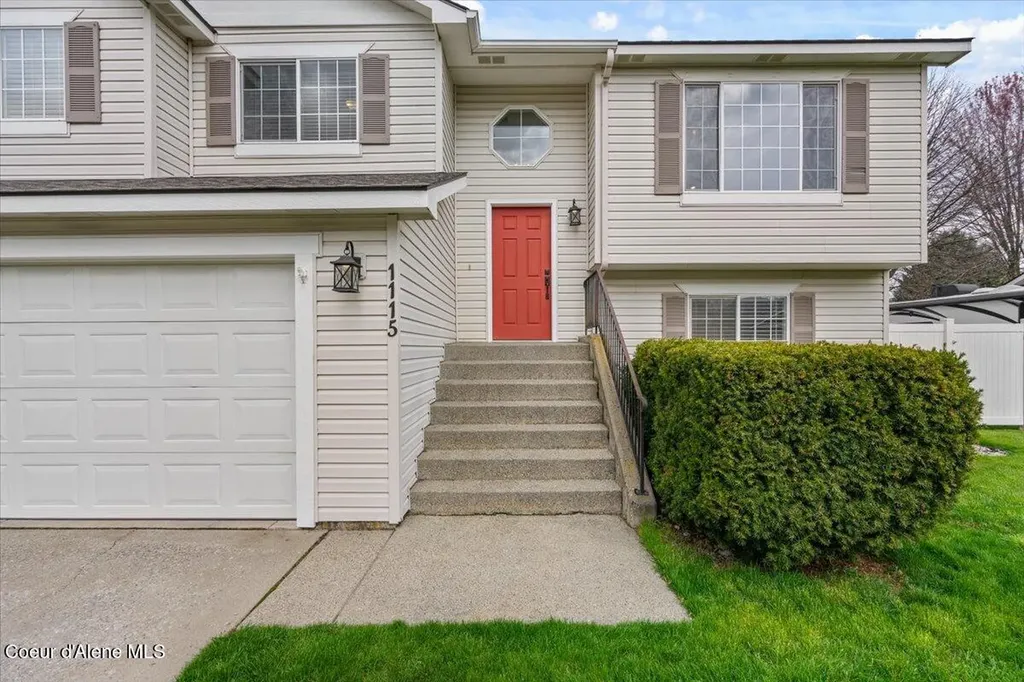 1115 W Palouse Drive Post Falls ID 83854