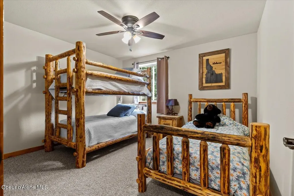438 Berry Hill Cocolalla ID 83813