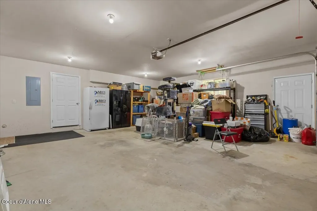 438 Berry Hill Cocolalla ID 83813