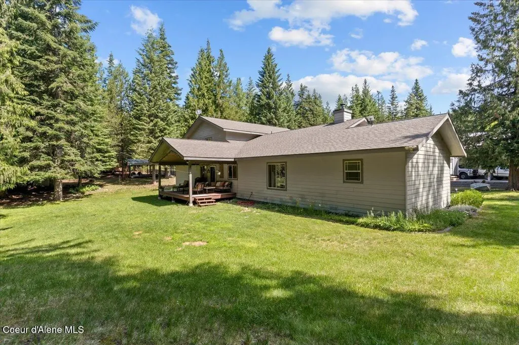 438 Berry Hill Cocolalla ID 83813