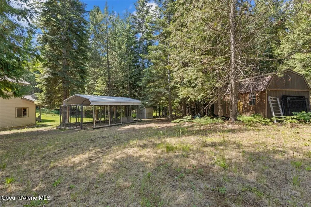 438 Berry Hill Cocolalla ID 83813