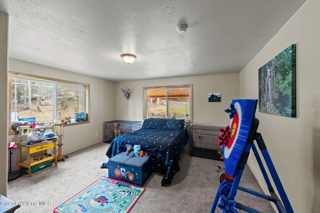 414 Joan's Road Santa ID 83866