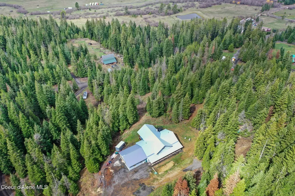 414 Joan's Road Santa ID 83866