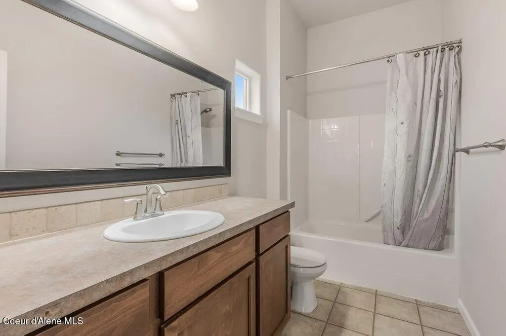 1709 W Umpqua Court Post Falls ID 83854