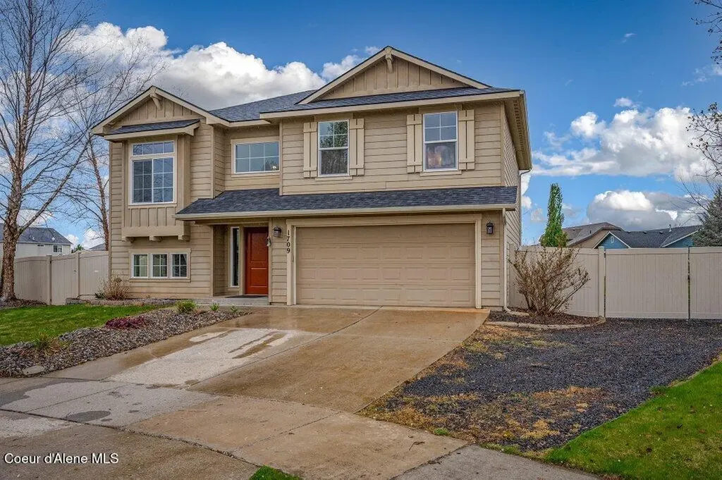 1709 W Umpqua Court Post Falls ID 83854