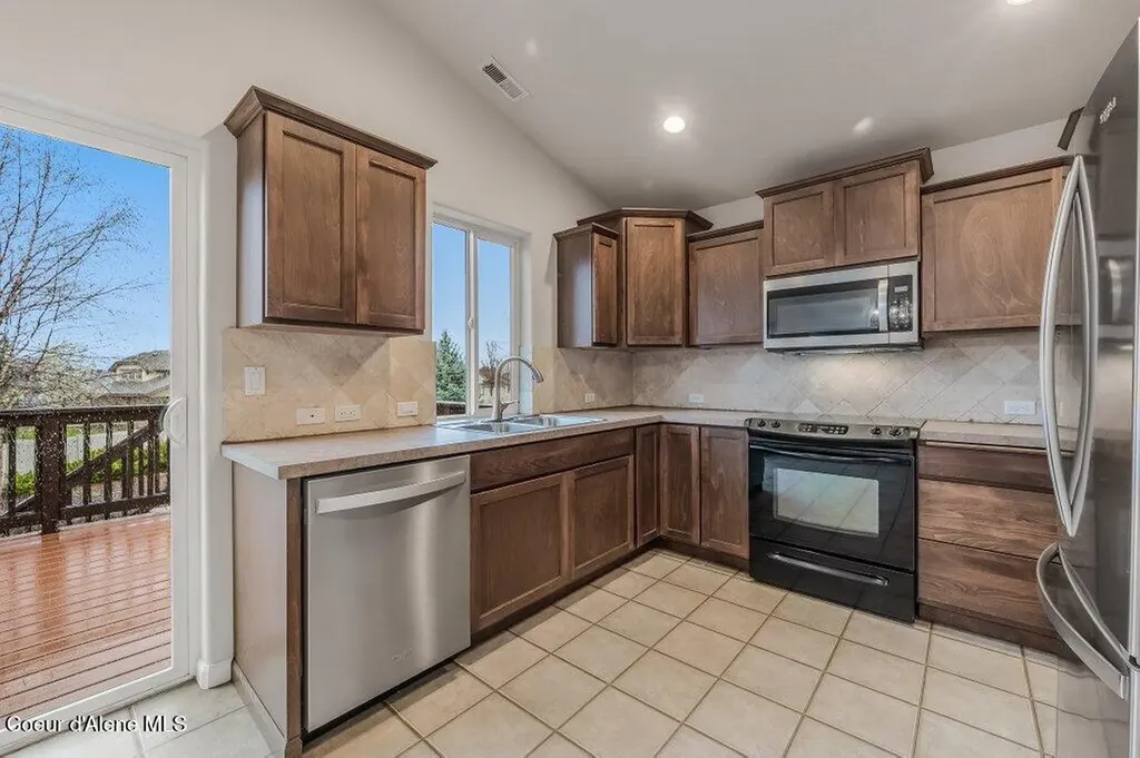1709 W Umpqua Court Post Falls ID 83854