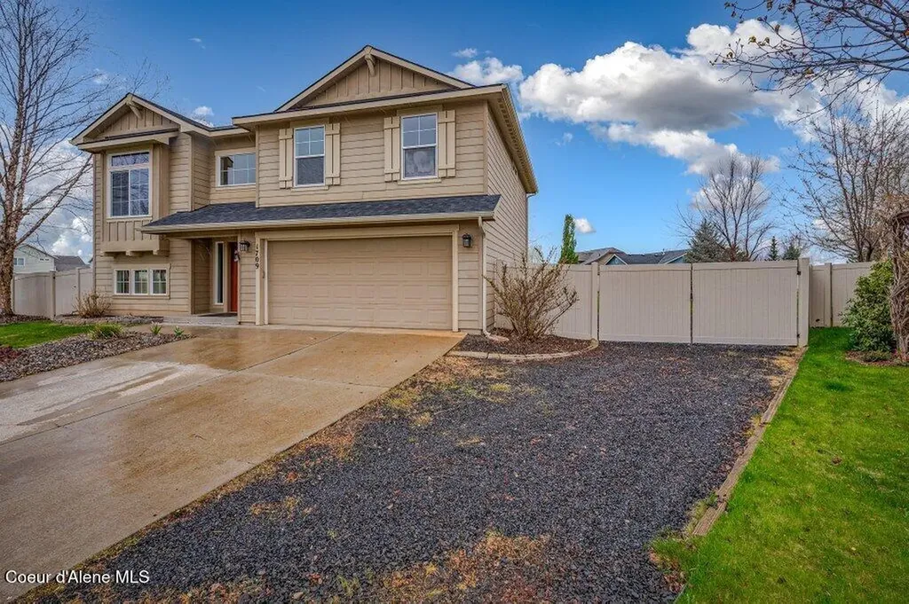 1709 W Umpqua Court Post Falls ID 83854