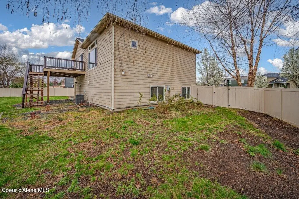 1709 W Umpqua Court Post Falls ID 83854