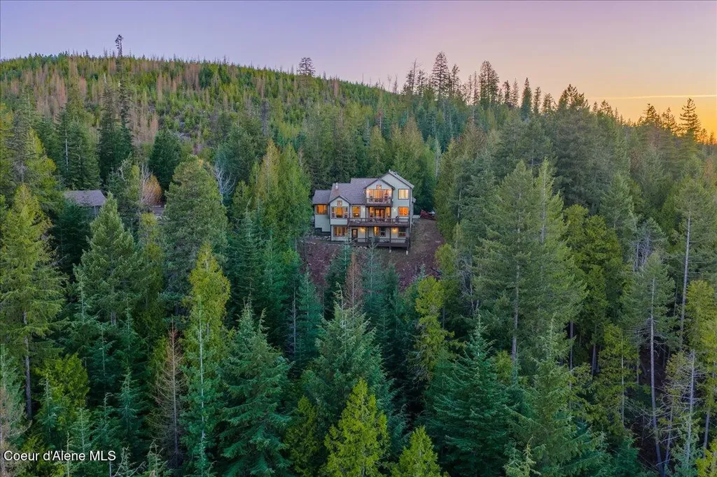 403 Kula Drive Sagle ID 83860