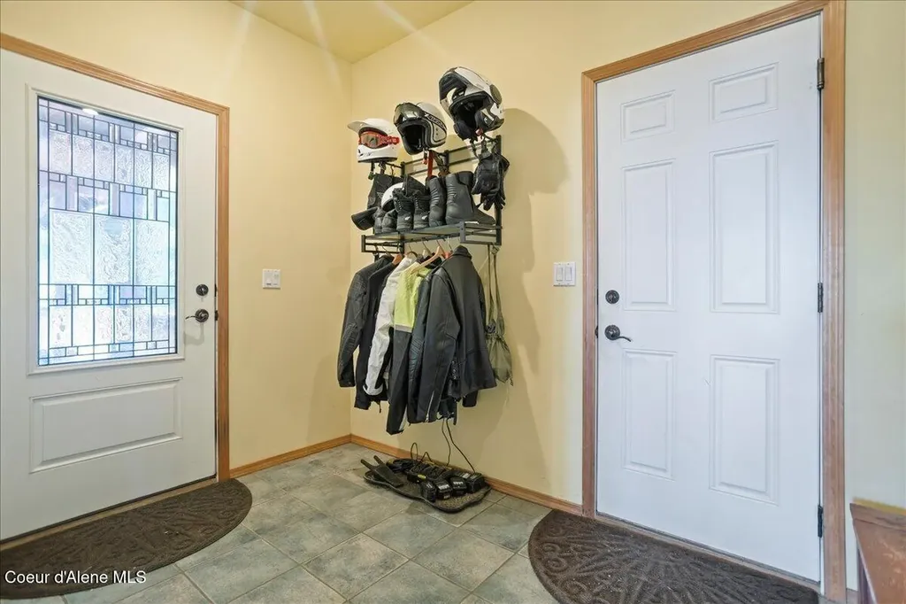 403 Kula Drive Sagle ID 83860