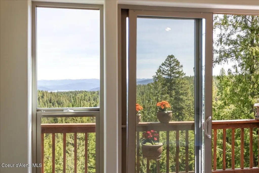 403 Kula Drive Sagle ID 83860