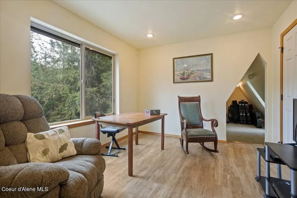 403 Kula Drive Sagle ID 83860