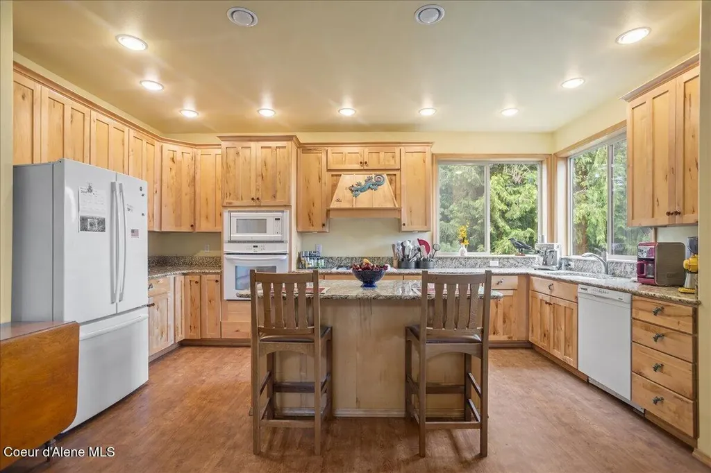 403 Kula Drive Sagle ID 83860