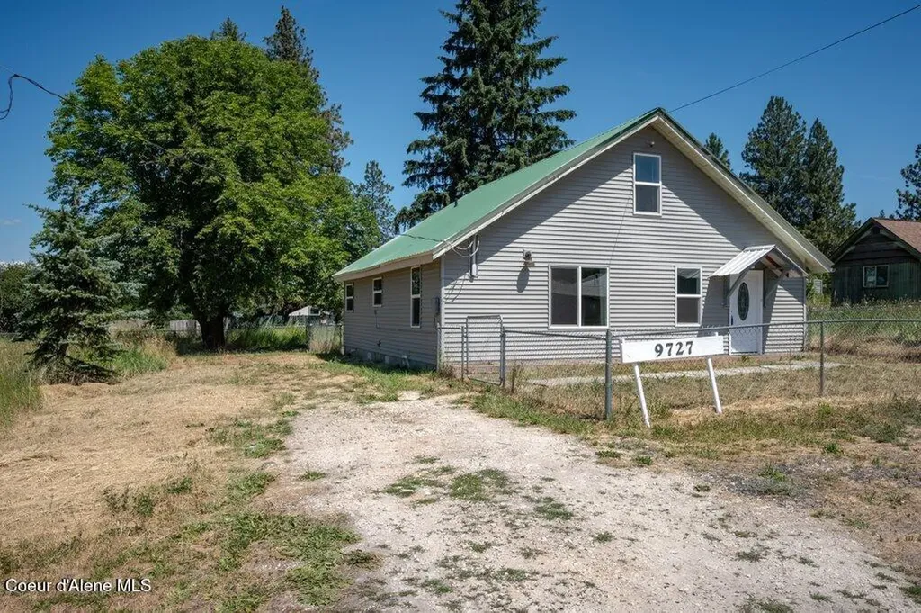 9727 W E Street Worley ID 83876