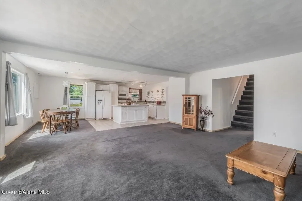 9727 W E Street Worley ID 83876