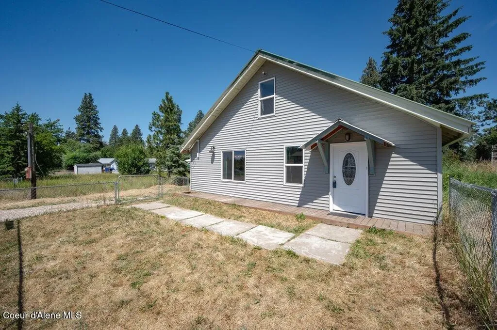 9727 W E Street Worley ID 83876