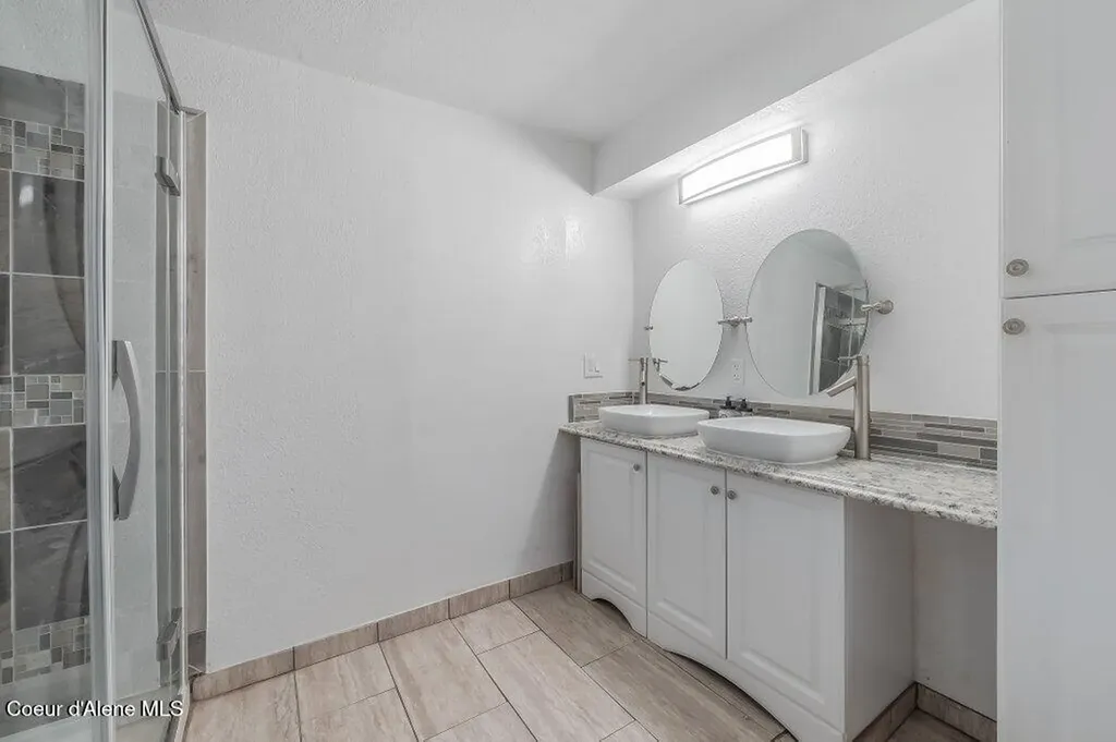9727 W E Street Worley ID 83876