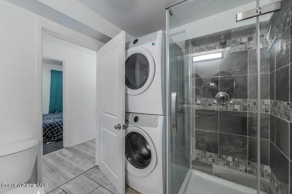 9727 W E Street Worley ID 83876