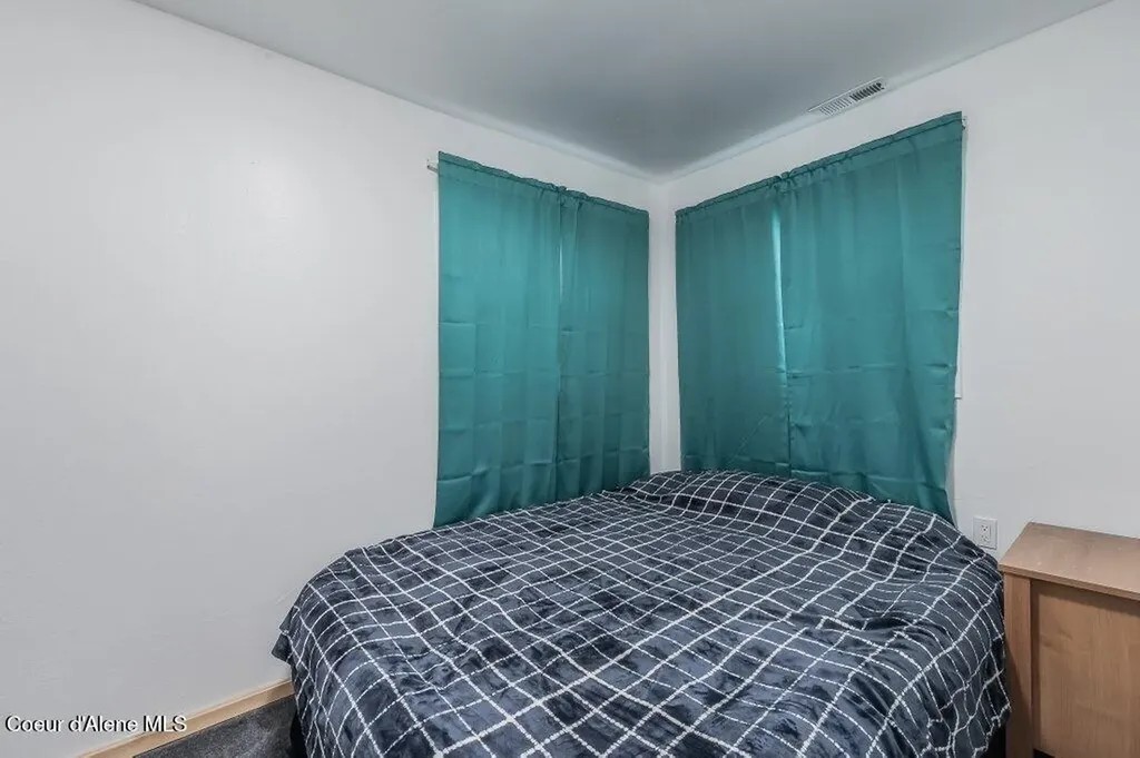9727 W E Street Worley ID 83876