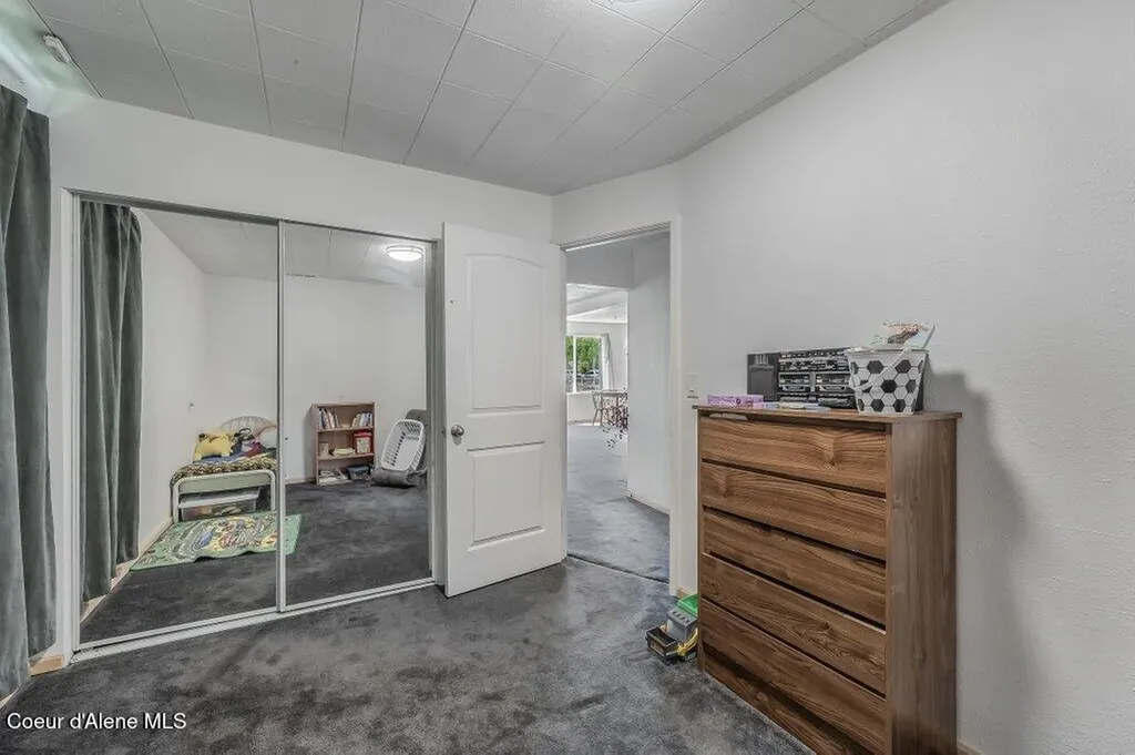 9727 W E Street Worley ID 83876