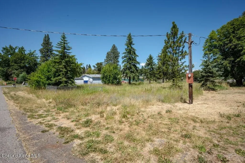 9727 W E Street Worley ID 83876