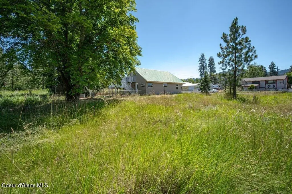 9727 W E Street Worley ID 83876
