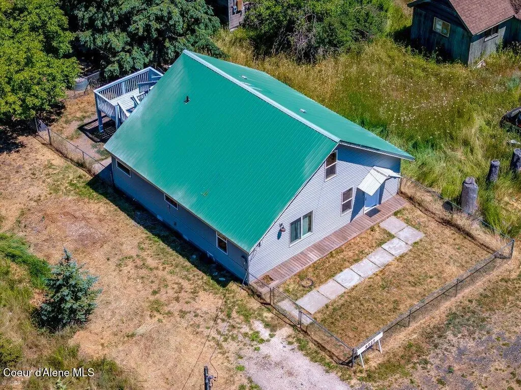 9727 W E Street Worley ID 83876