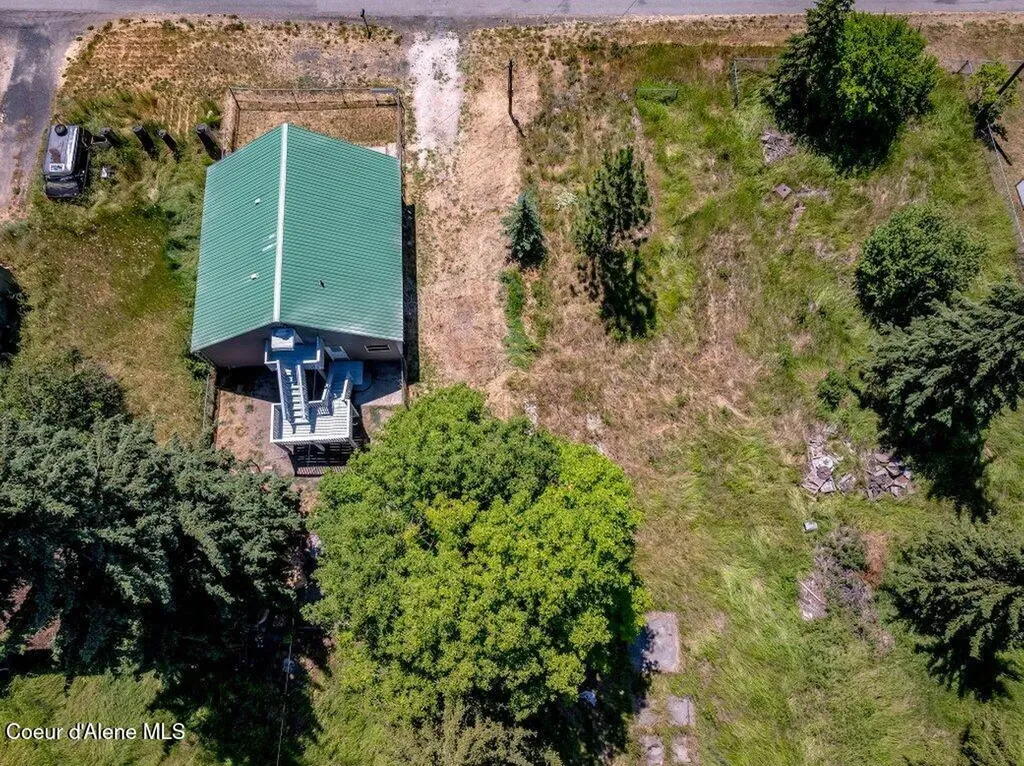 9727 W E Street Worley ID 83876