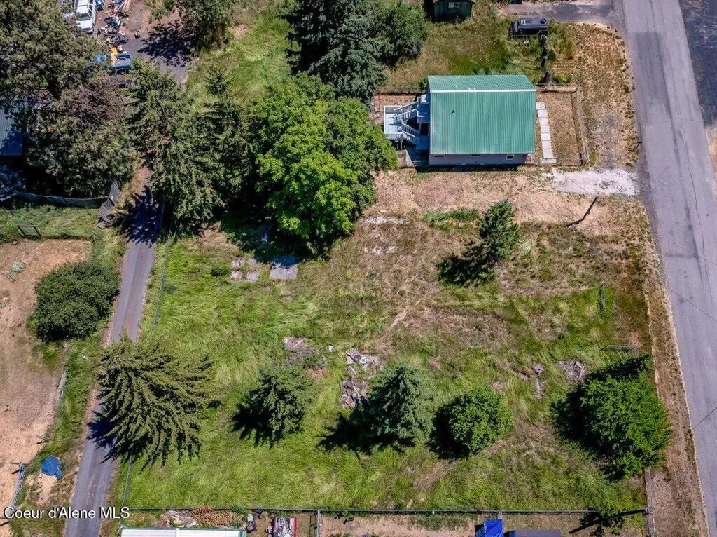 9727 W E Street Worley ID 83876