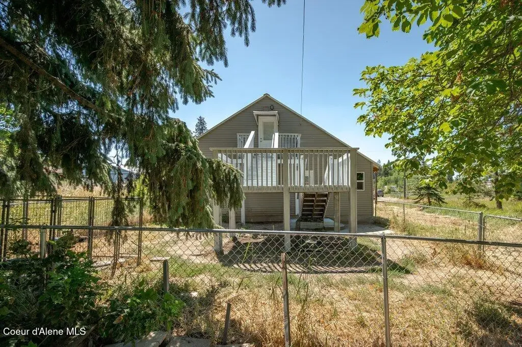 9727 W E Street Worley ID 83876
