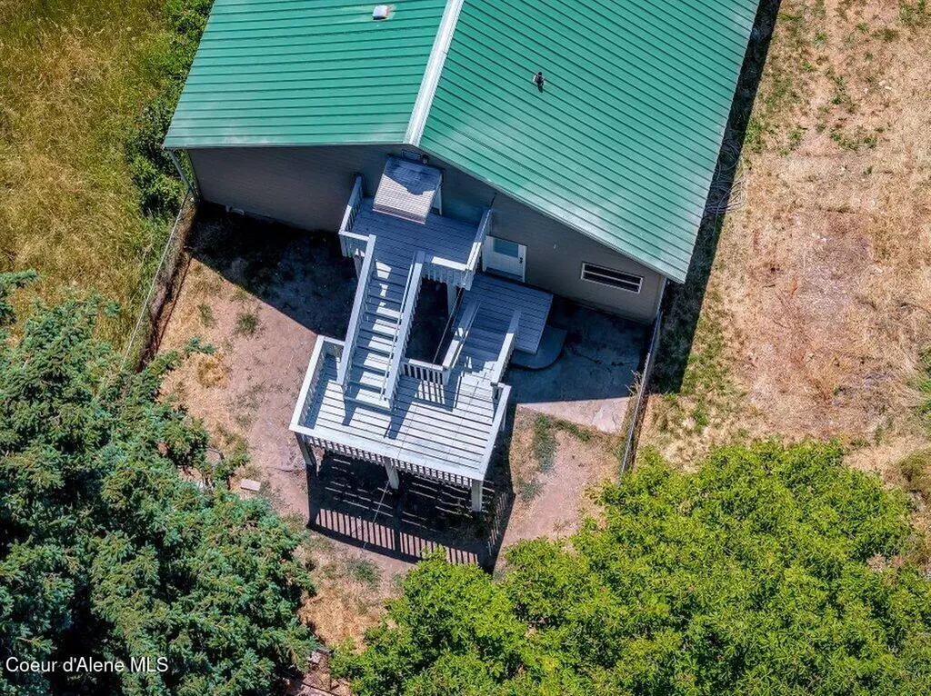 9727 W E Street Worley ID 83876