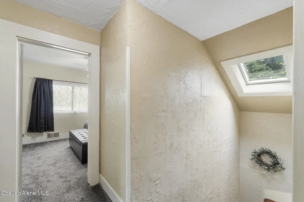 457 E Market Avenue Kellogg ID 83837