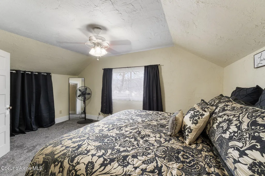 457 E Market Avenue Kellogg ID 83837