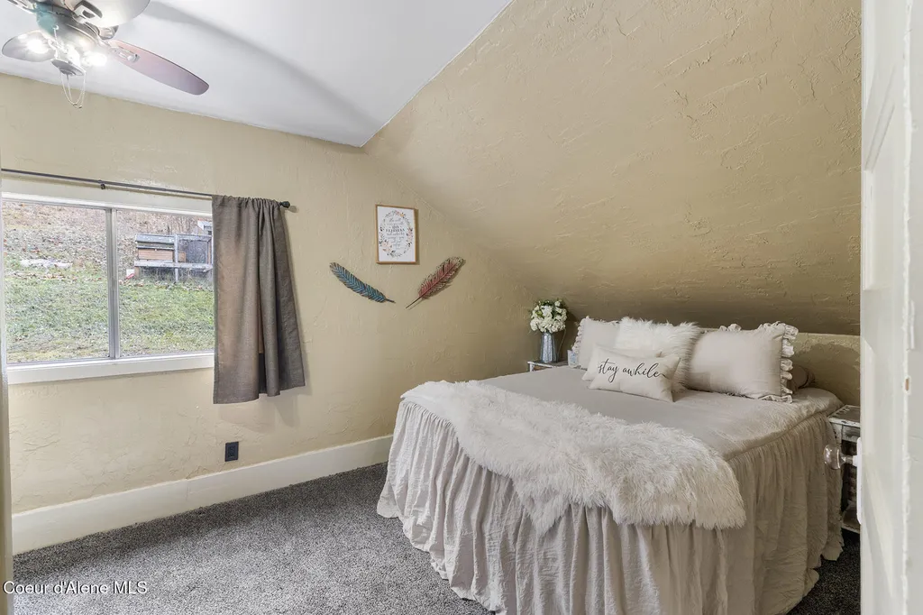 457 E Market Avenue Kellogg ID 83837