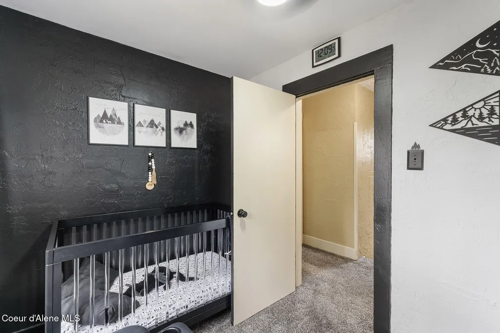 457 E Market Avenue Kellogg ID 83837