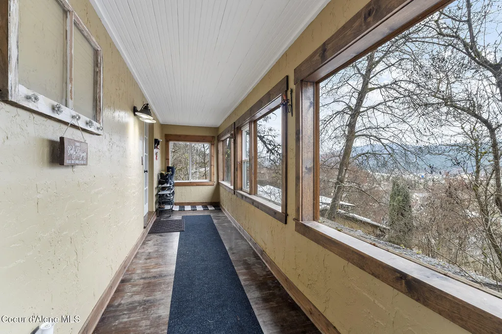 457 E Market Avenue Kellogg ID 83837