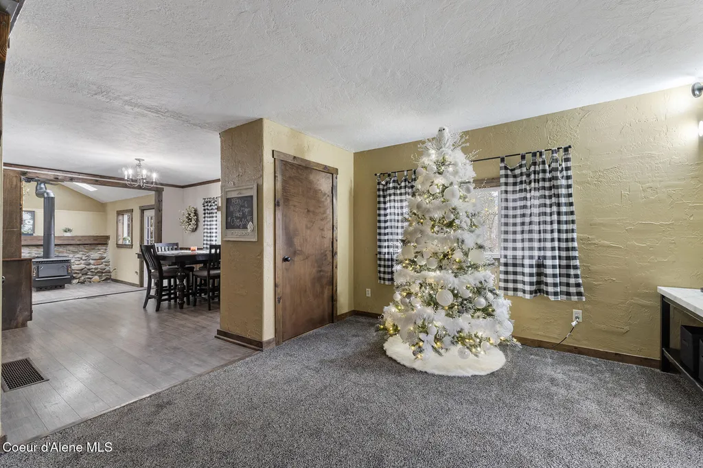 457 E Market Avenue Kellogg ID 83837