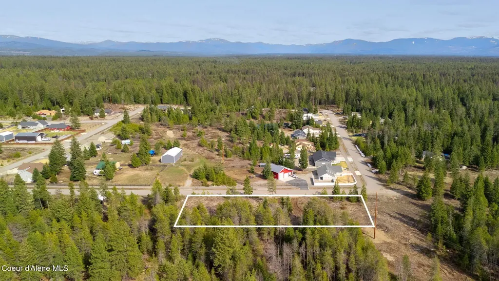 Nna 14th Avenue Spirit Lake ID 83869