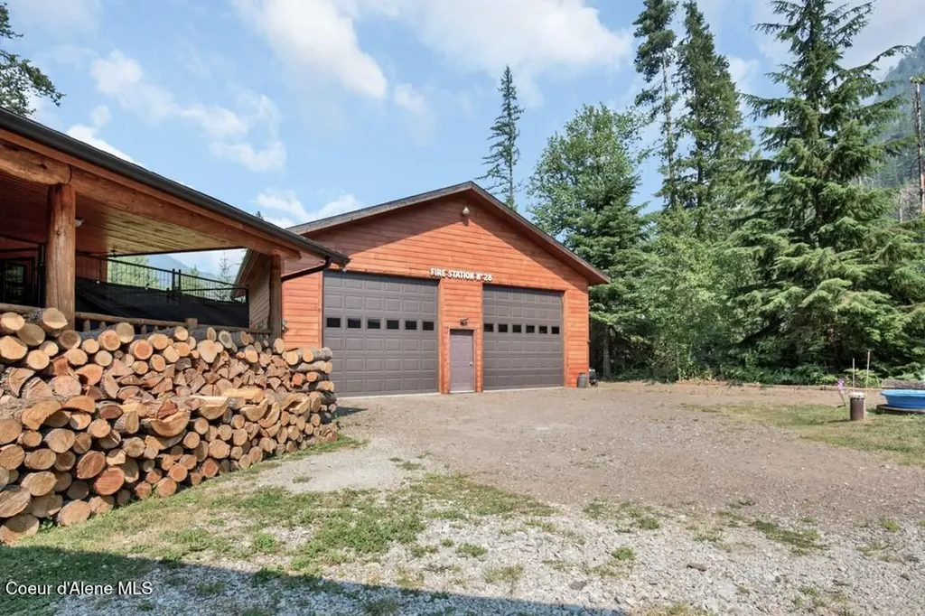300 Old Bull River Road Noxon MT 59853