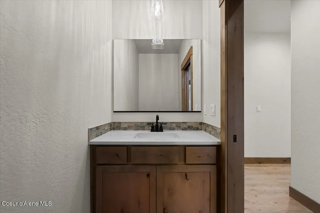 L3B8 N Eclipse Road Rathdrum ID 83858