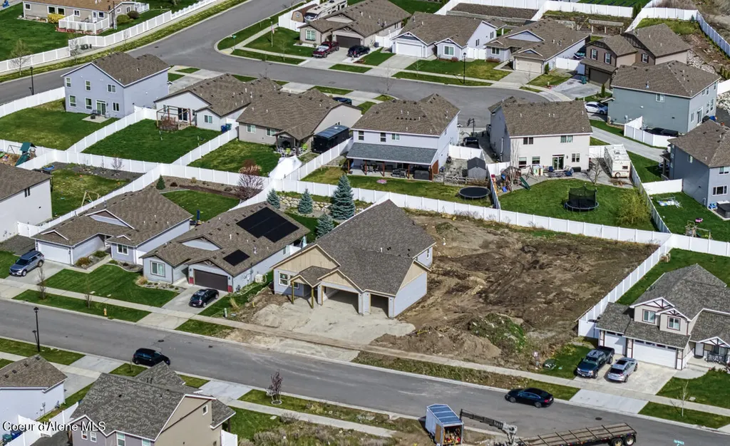 3264 N Van Winkle Street Post Falls ID 83854