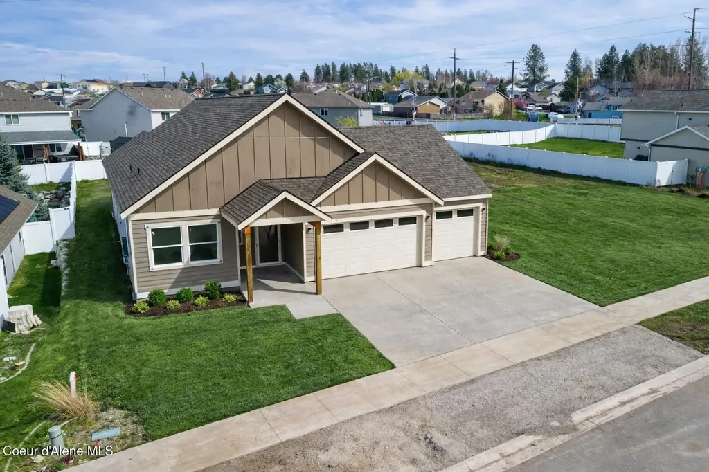 3264 N Van Winkle Street Post Falls ID 83854