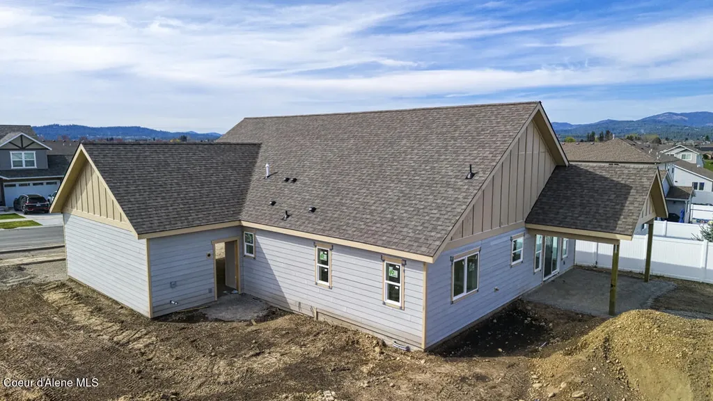 3264 N Van Winkle Street Post Falls ID 83854