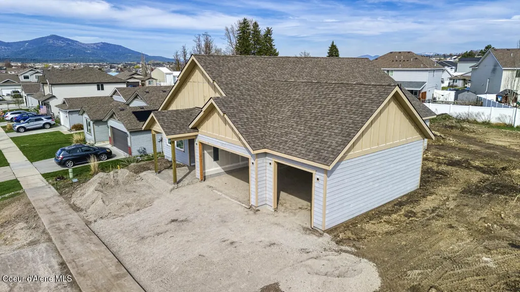3264 N Van Winkle Street Post Falls ID 83854
