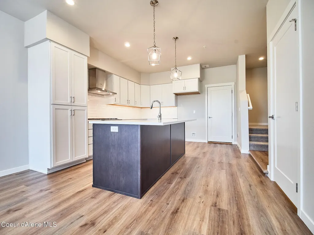 1048 E 4th Avenue Post Falls ID 83854