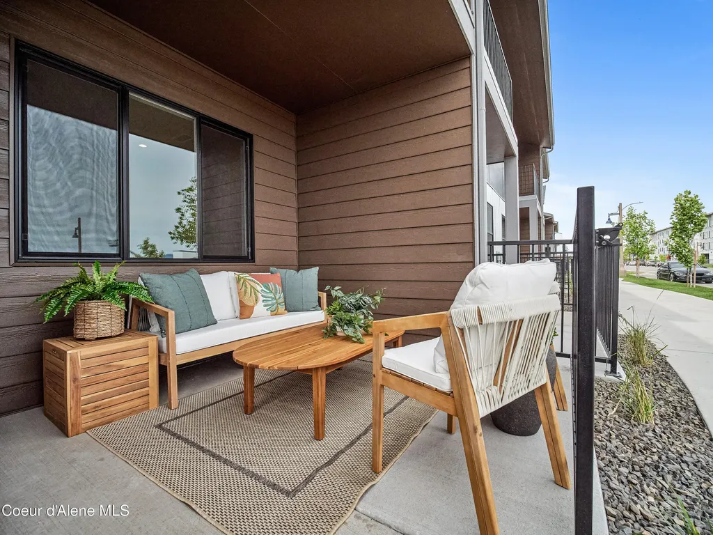1048 E 4th Avenue Post Falls ID 83854