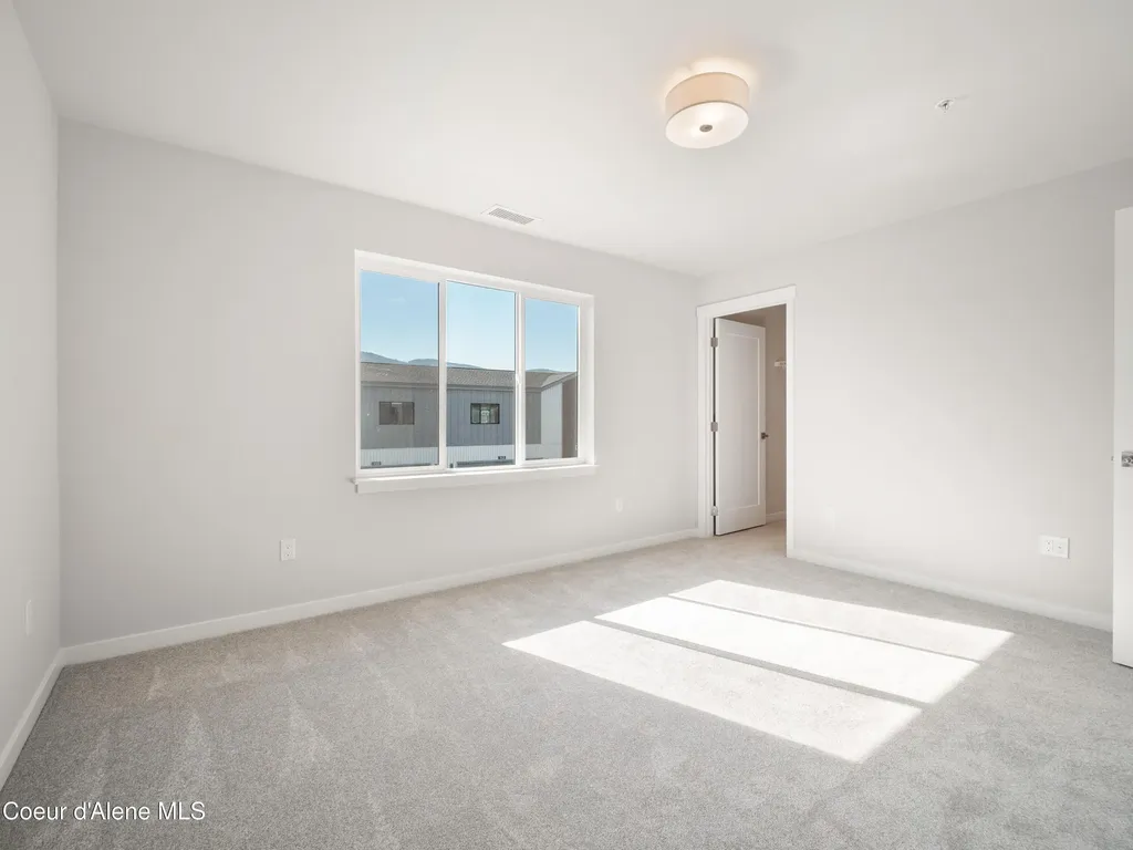 1048 E 4th Avenue Post Falls ID 83854