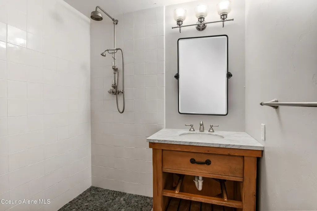 130 Cedar Shoals Sagle ID 83860