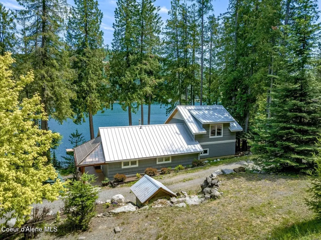 130 Cedar Shoals Sagle ID 83860