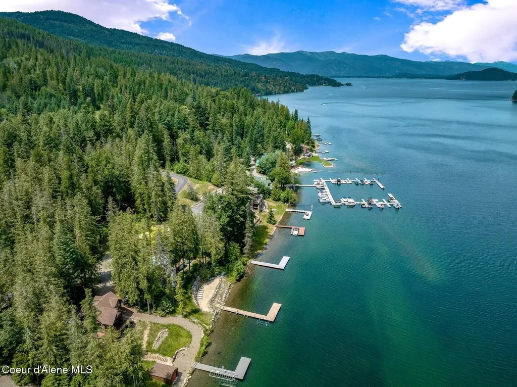 130 Cedar Shoals Sagle ID 83860